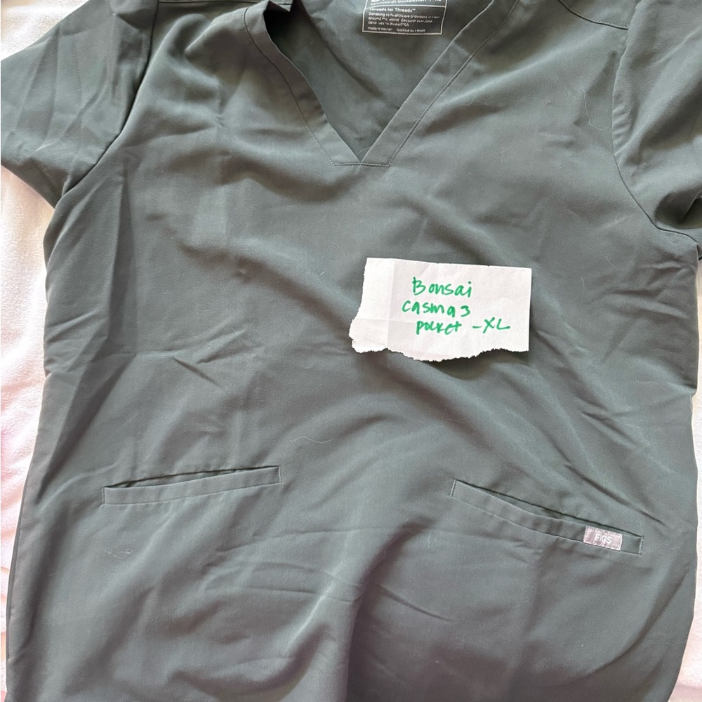 Figs Women's Scrub Top in Dark Green